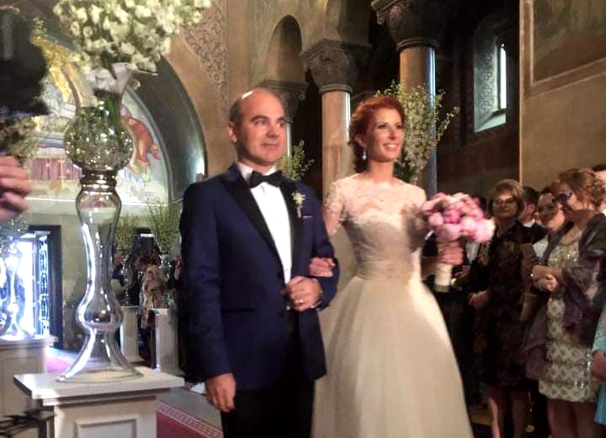 Ana Muntean Amanta Lui Ciprian Marica Este Fina Lui Rares Bogdan Video Ireal Cum A Aflat Soţul Inselat De Amantlacul Dintre Nevasta Lui Si Fostul Fotbalist Dezvăluiri Exclusive