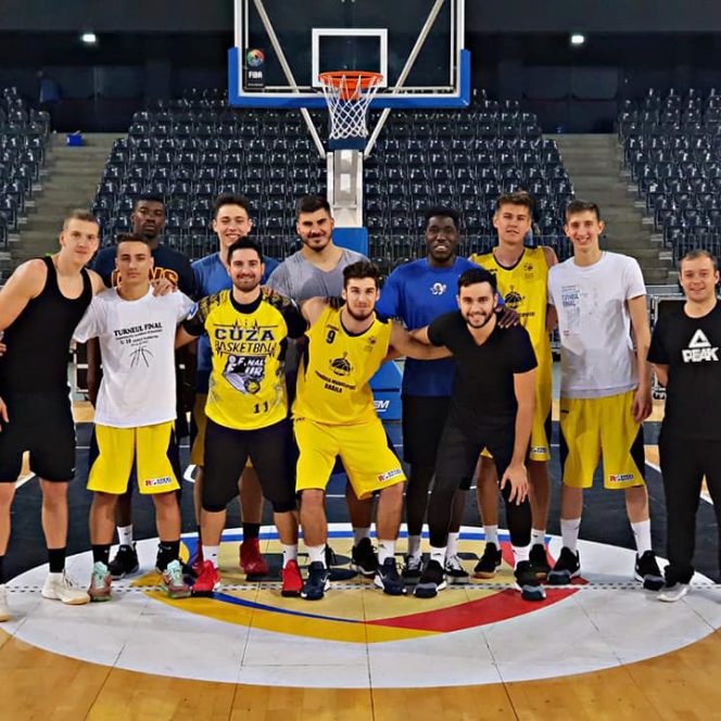 Jucătorii americani de culoare de la Brăila au fost un caz şocant în sportul românesc