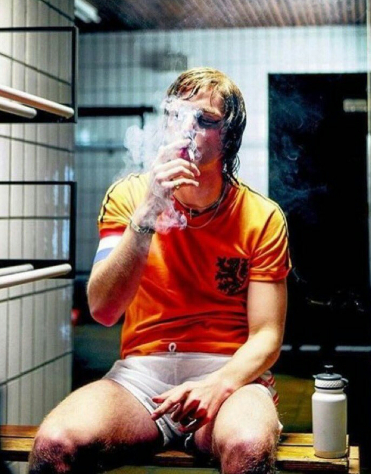 Johan Cruyff. Imagine cu fostul star olandez în vestiar la finala CM 1974