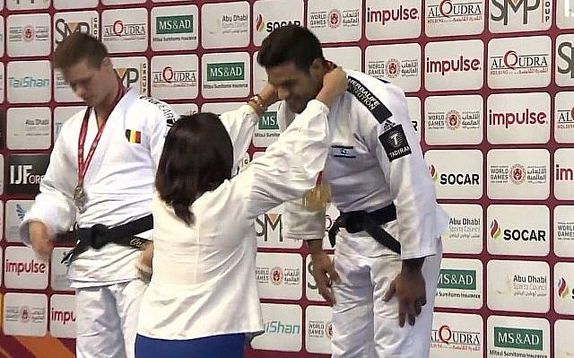 Românul Marius Vizer a făcut posibil ca Ministrul Culturii și Sportului din Israel, Miri Regev, să-și medalieze compatriotul într-o țară arabă! Sub steagul Israelului!