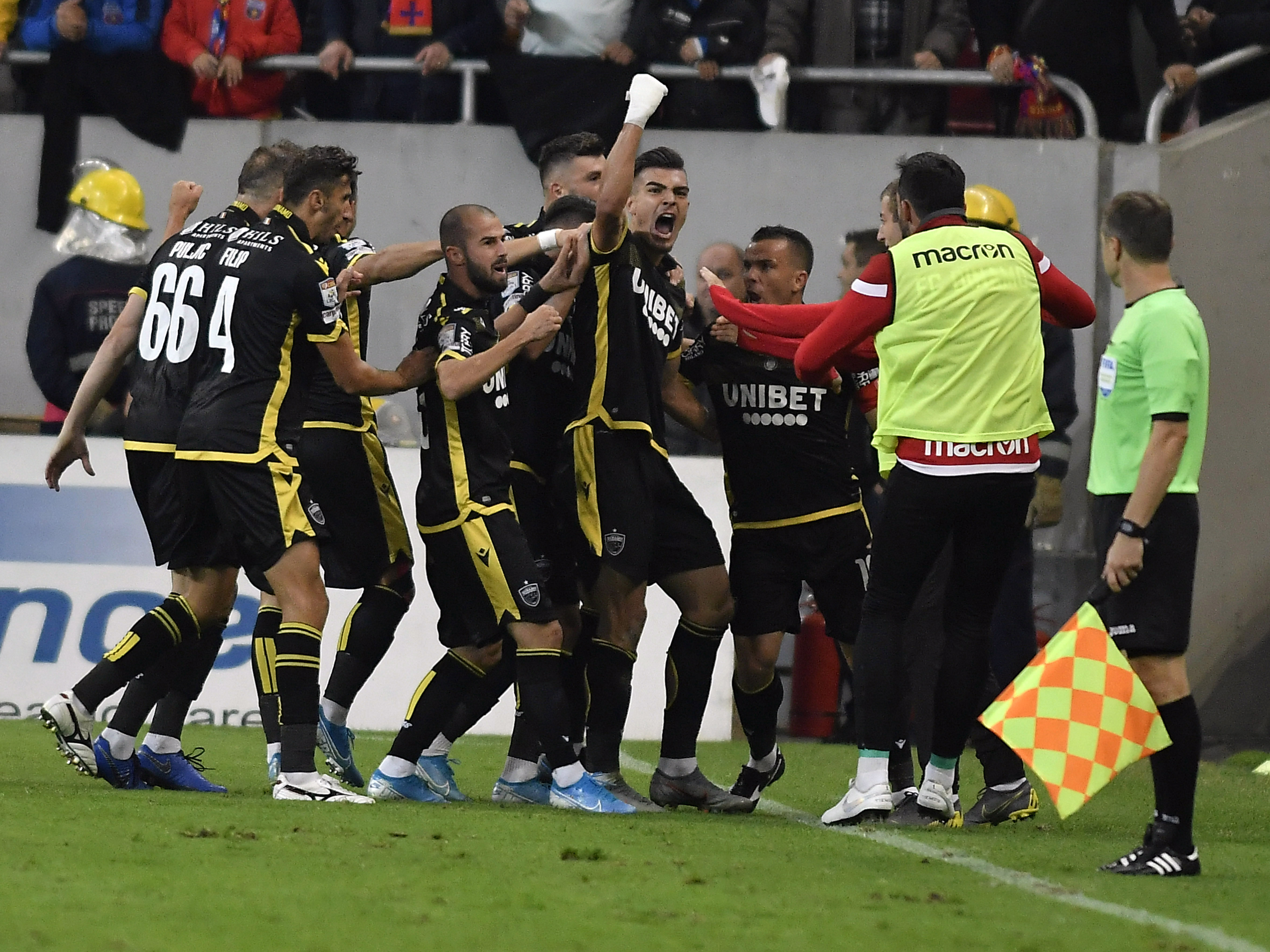 Denis Ciobotariu a marcat în primul derby cu FCSB. Sursă Foto: Sportpictures