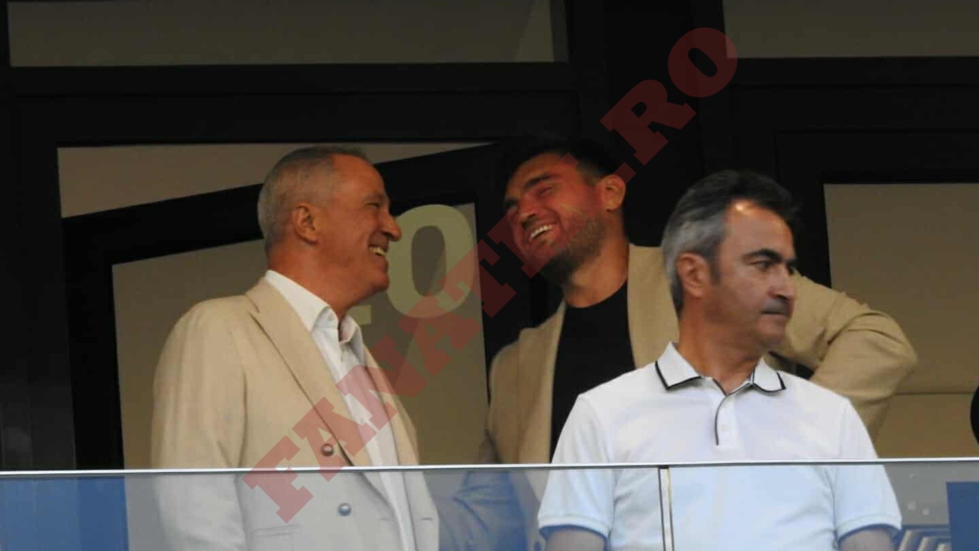 Teia Sponte și ginerele lui Gigi Becali la meciul FCSB - Inter Escaldes (1)